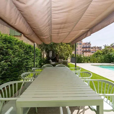 Superb With Swimming Pool & Wellness Area