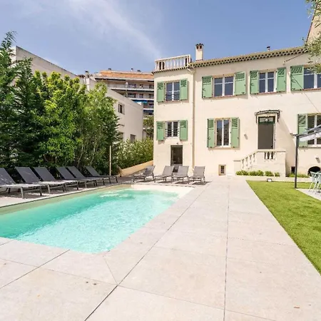 Apartament Superb With Swimming Pool & Wellness Area