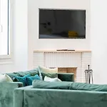 Superb With Swimming Pool & Wellness Area كان