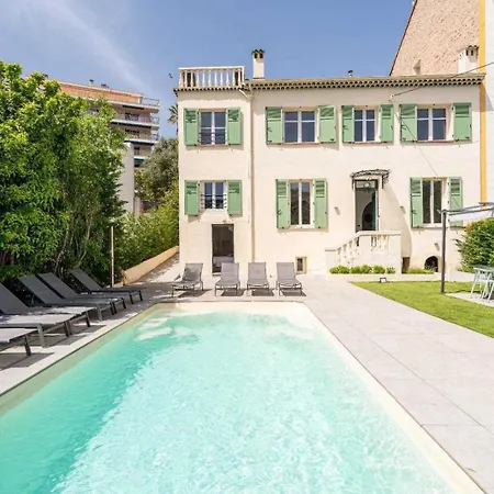Superb With Swimming Pool & Wellness Area *