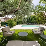 Lägenhet Superb With Swimming Pool & Wellness Area *