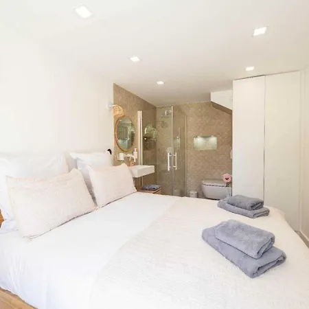 Superb With Swimming Pool & Wellness Area Daire *