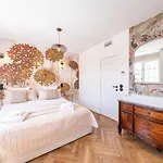 Superb With Swimming Pool & Wellness Area Канны